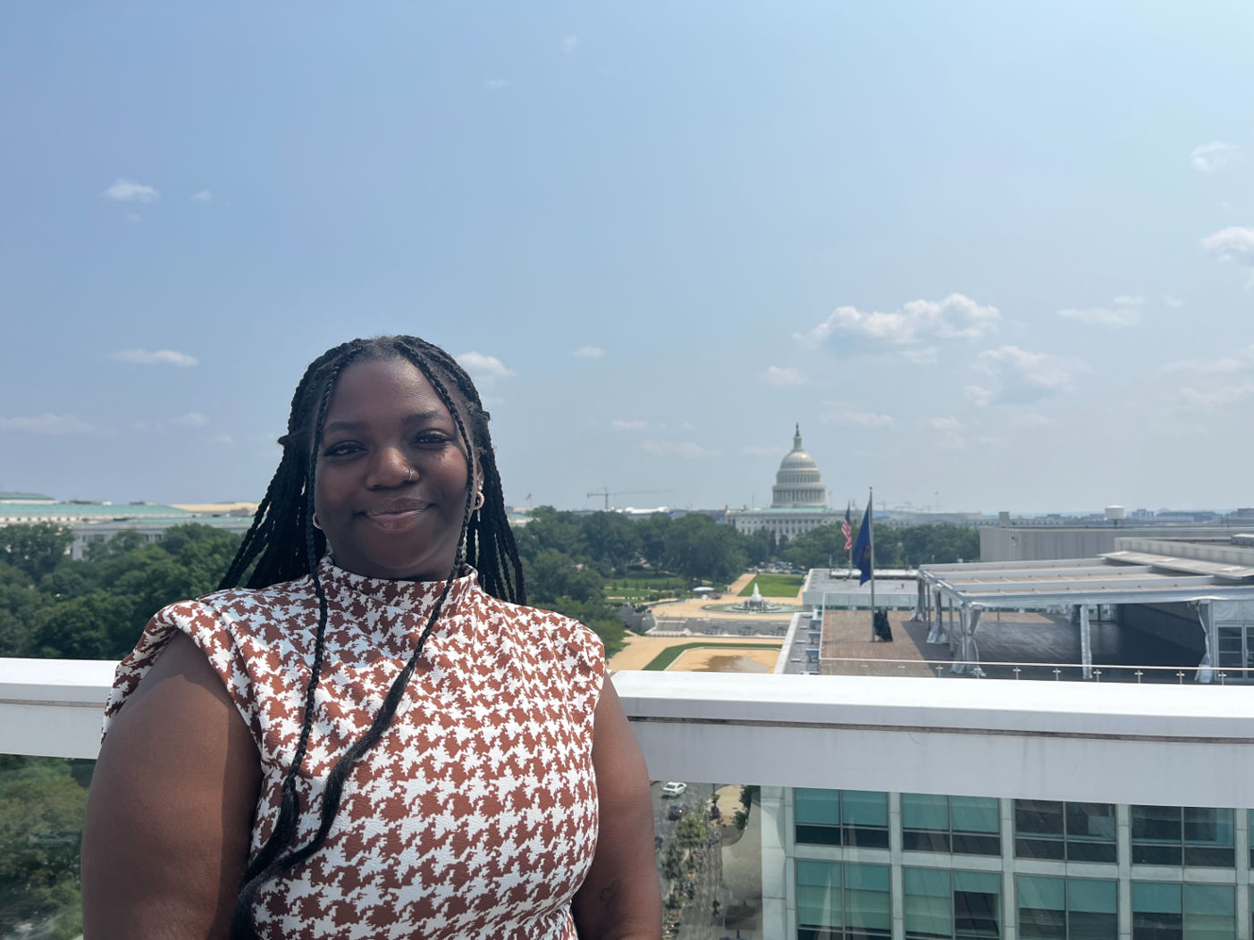 New UHP Student Worker Ikeyaira pictured outside of the capital while spending her time in DC part of the DC Flyers program! 