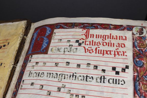 The Vigil of the Birth of the Lord, with illuminated text.