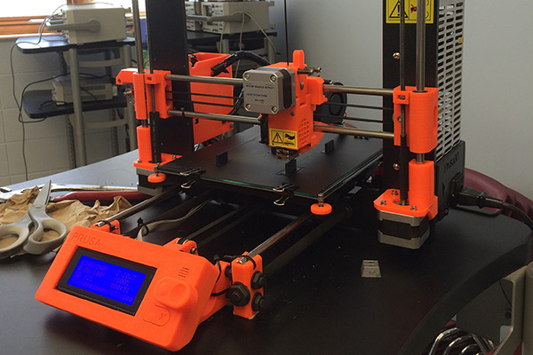 3D printer used by Gonzalo Perez, who collaborated with Prof. Mark Diller on developing mechanical design methodologies for 3D printed components. 