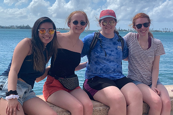 EGR 103 Students in Puerto Rico